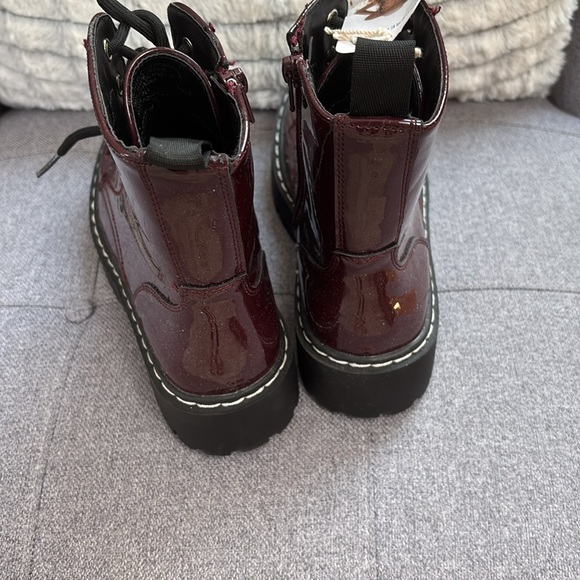 Sincerely Jules Harley Maroon Patent Leather Combat Lace Up Zip Boots Sz 7 - Picture 2 of 6